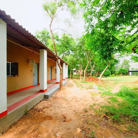 Abar Aranye Hotel Ghatshila Ngoại thất bức ảnh