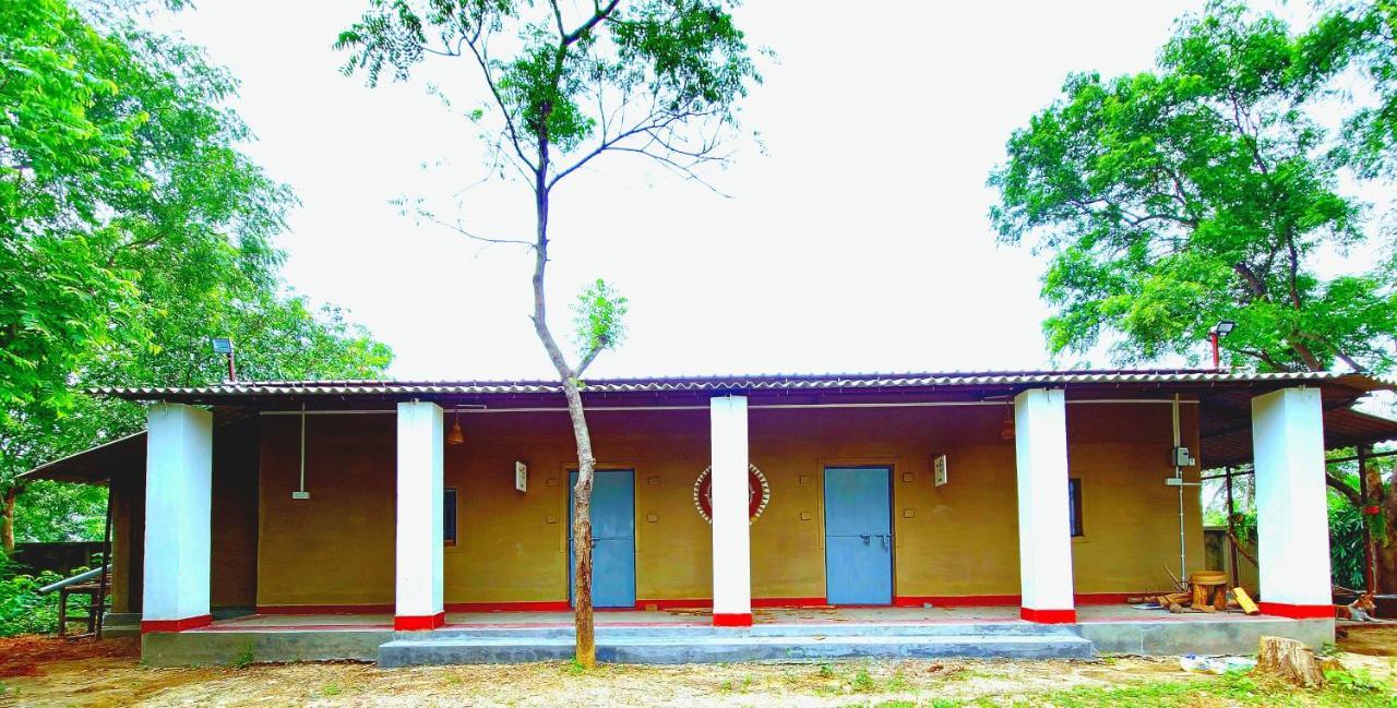 Abar Aranye Hotel Ghatshila Ngoại thất bức ảnh
